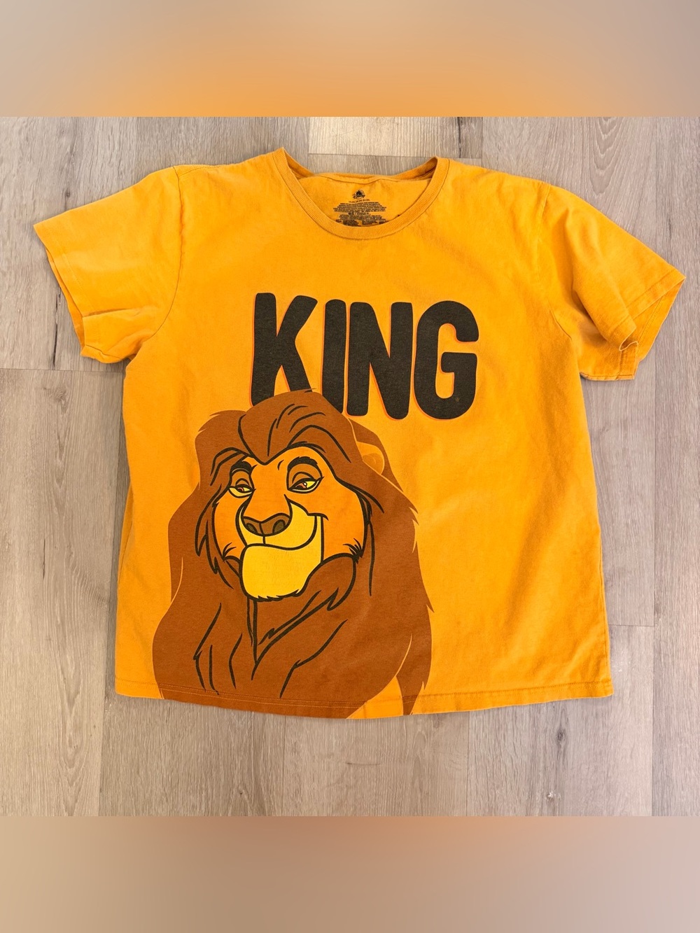 Disney Store The Lion King Mufasa "KING" Graphic T-Shirt XXL